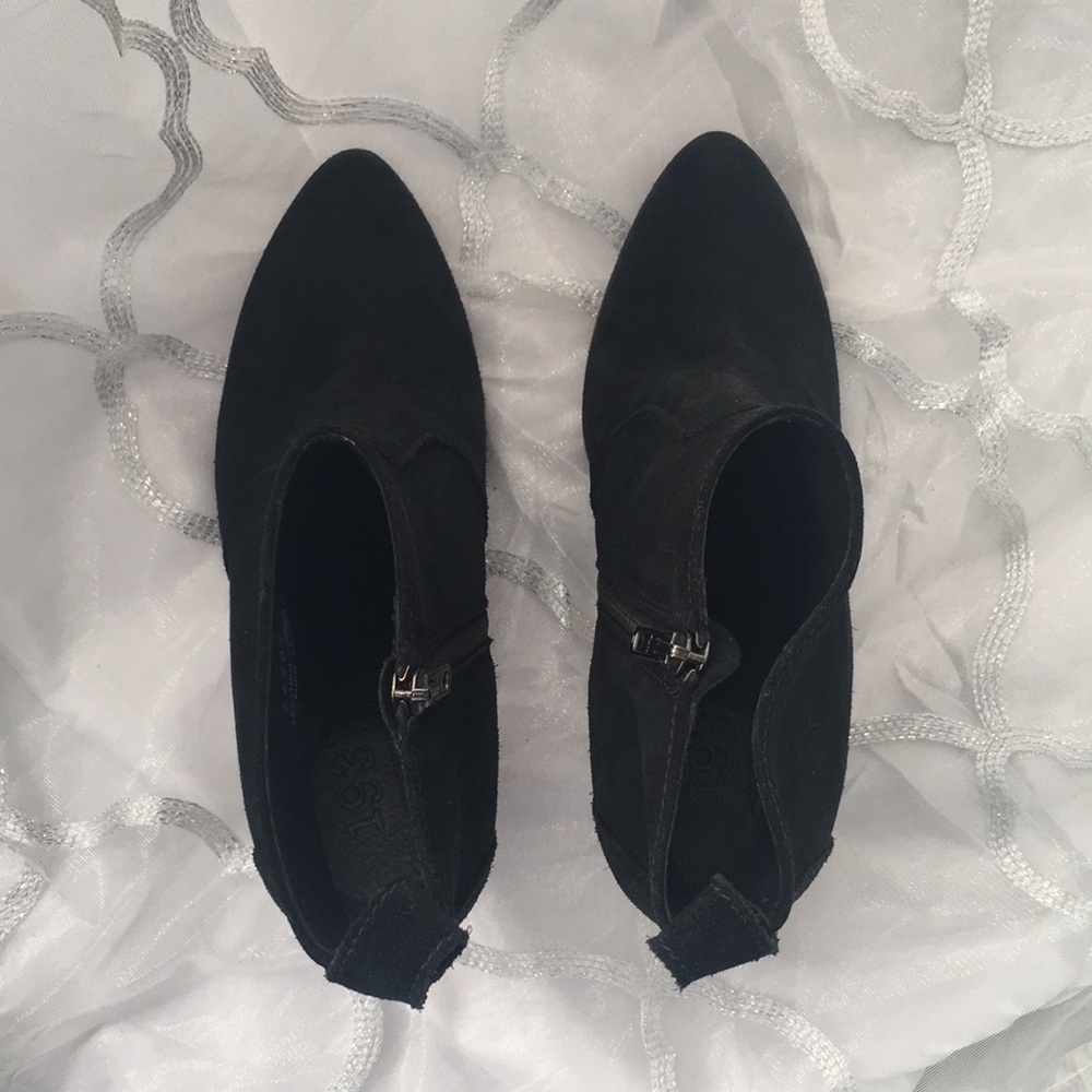 Madewell 1937 black suede ankle boots - Picture 5 of 13